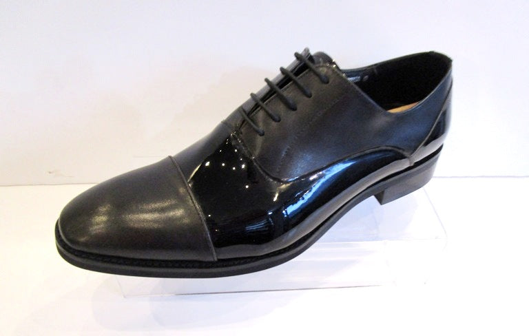 "The Apex Luxe: Two-Tone Patent & Leather Men’s Lace-Up Shoe"