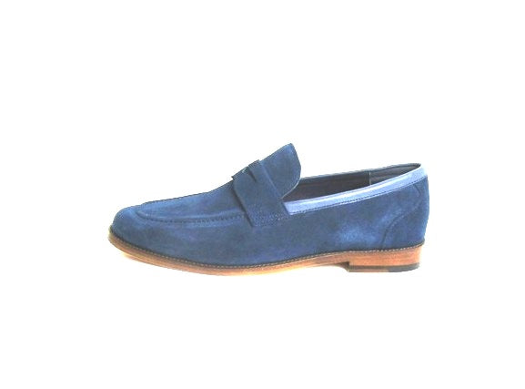 β¨ ππππ β¨"- is simple yet impactful, evoking a sense of calm, style, and sophistication