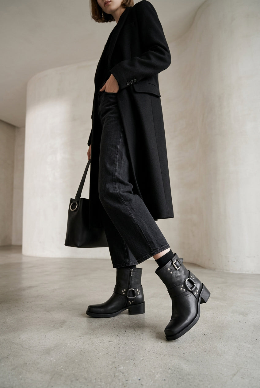 leather biker  boot 