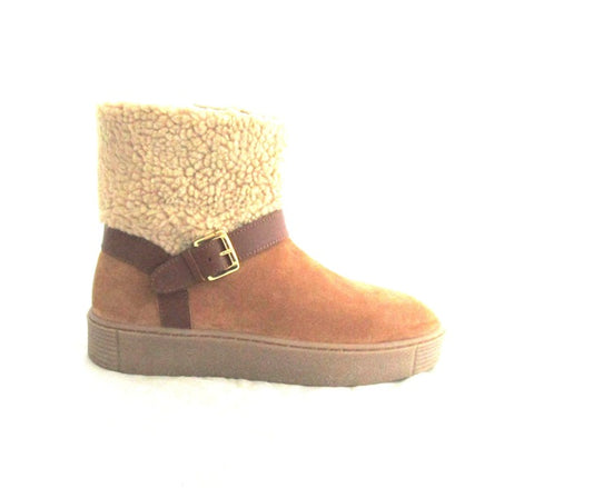 UGG, DESIGN ,RAVELS