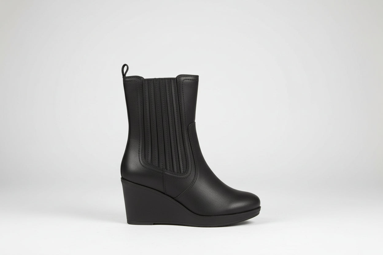 ANKLE BLACK LEATHER ZIPUP WEDE BOOT 