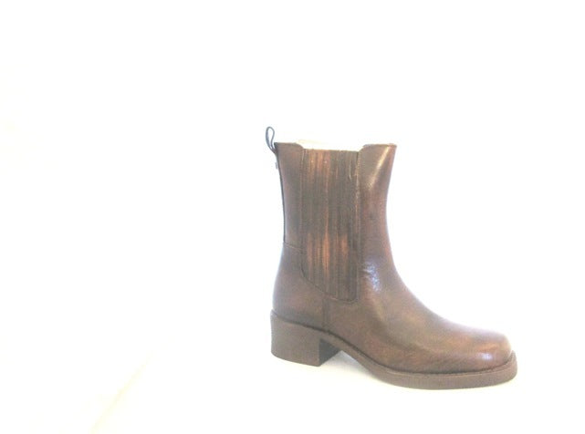 RAVELS ANTIQUE BROWN  ANKLE ZIP UP WITH BLOCK HEELS