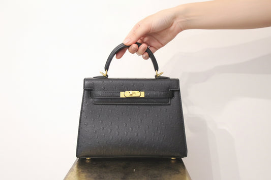 NAVYHN BAG WITHOSTRICH PRINT 