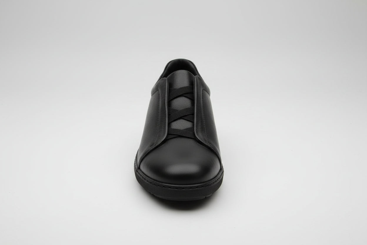 LEATHER TRAINER 