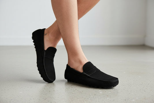 BOW ,BLACK LEATHER SUEDE  DRIVER SHOE WITH HEELGUARD