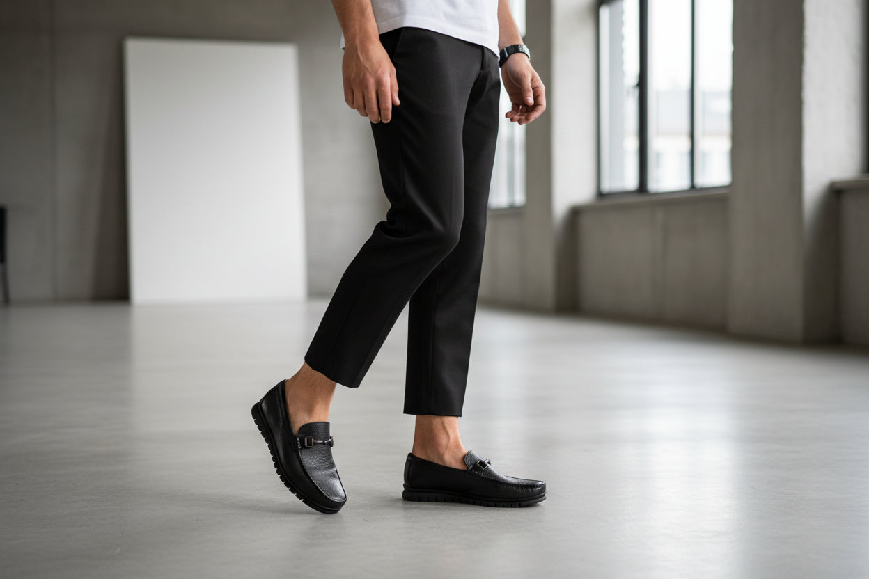 SLIP ON BLACK FLAT FORM WITH HORSE BIT BAR EXTRA INNER  PADED COMFORT 